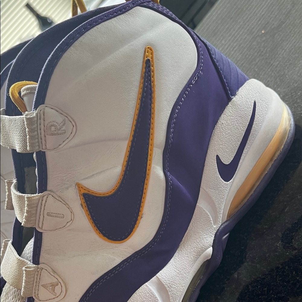 Nike Purple and White Sneakers Air Max Uptempo ‘95 Lakers Derek Fisher - Picture 11 of 13